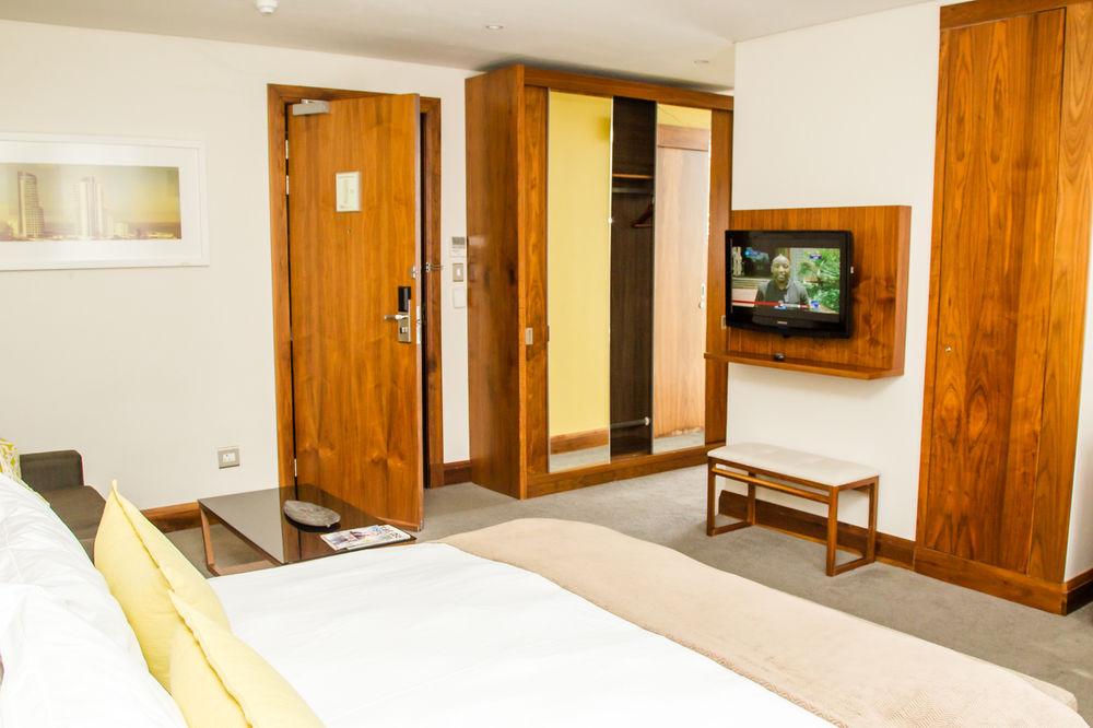 דורבן The Square Boutique Hotel By Misty Blue Hotels מראה חיצוני תמונה
