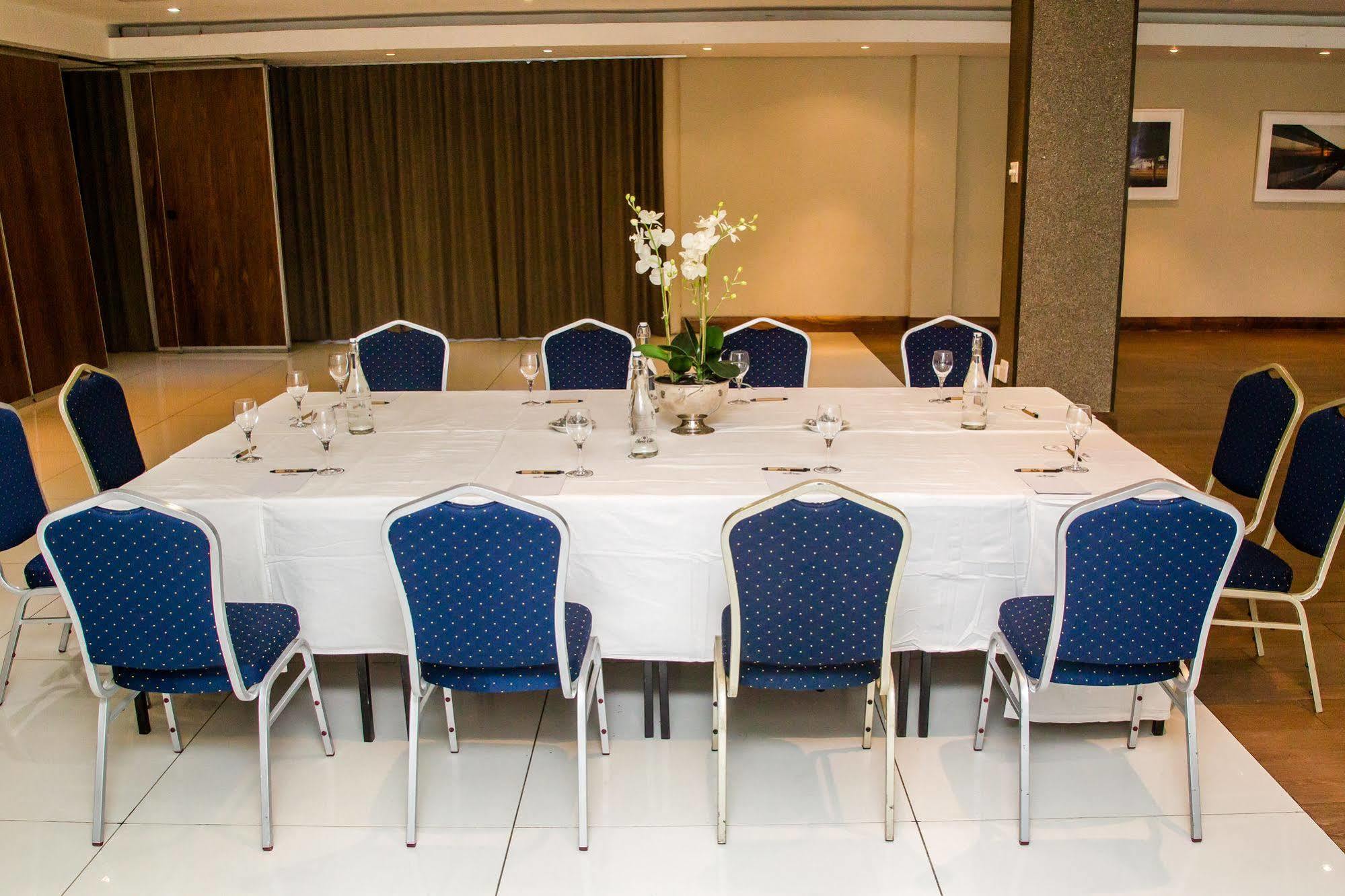 דורבן The Square Boutique Hotel By Misty Blue Hotels מראה חיצוני תמונה